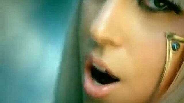 Превью клипа «Poker Face»