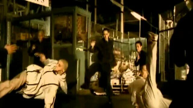 Превью клипа «Kung Fu Fighting»