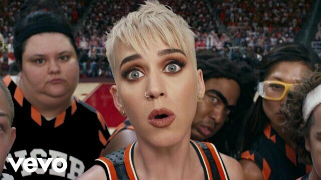 Превью клипа «Swish Swish»