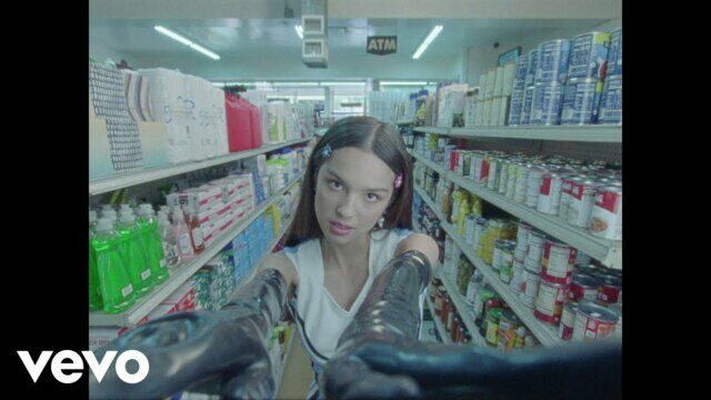 Превью клипа «Good 4 u»
