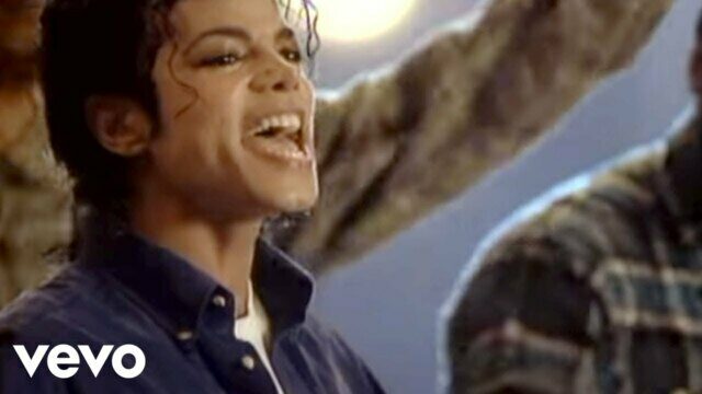 Превью клипа «The Way You Make Me Feel»