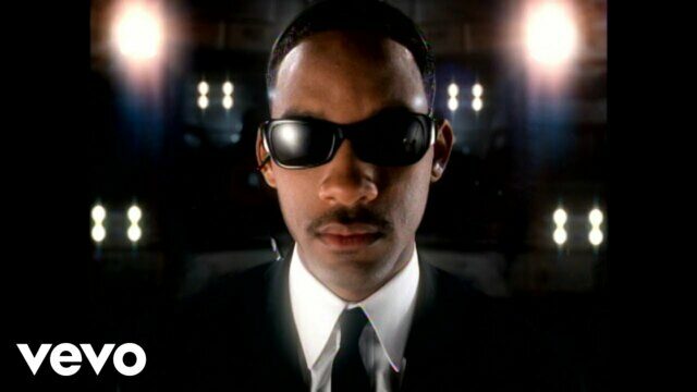 Превью клипа «Black Suits Comin' (Nod Ya Head)»