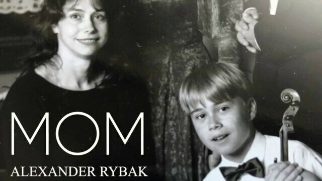 Превью клипа «Mom»
