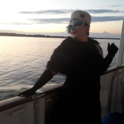 Анна Радужная