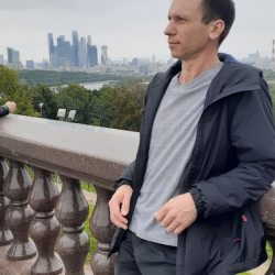 Денис Ананин