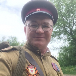 Александр Васильев