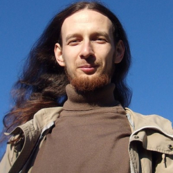 Олег Курганов