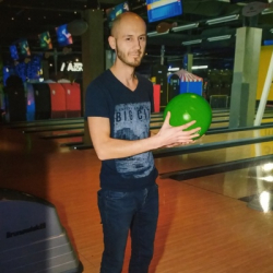 Олег Кретинин