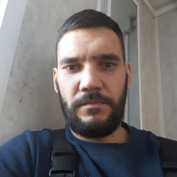 Алексей Юхнов