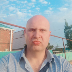 Роман Александров