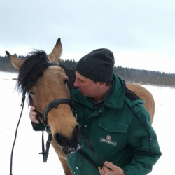 Юрий Мельник