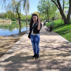 Маша Алоисова