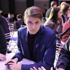 Роман Куртеев